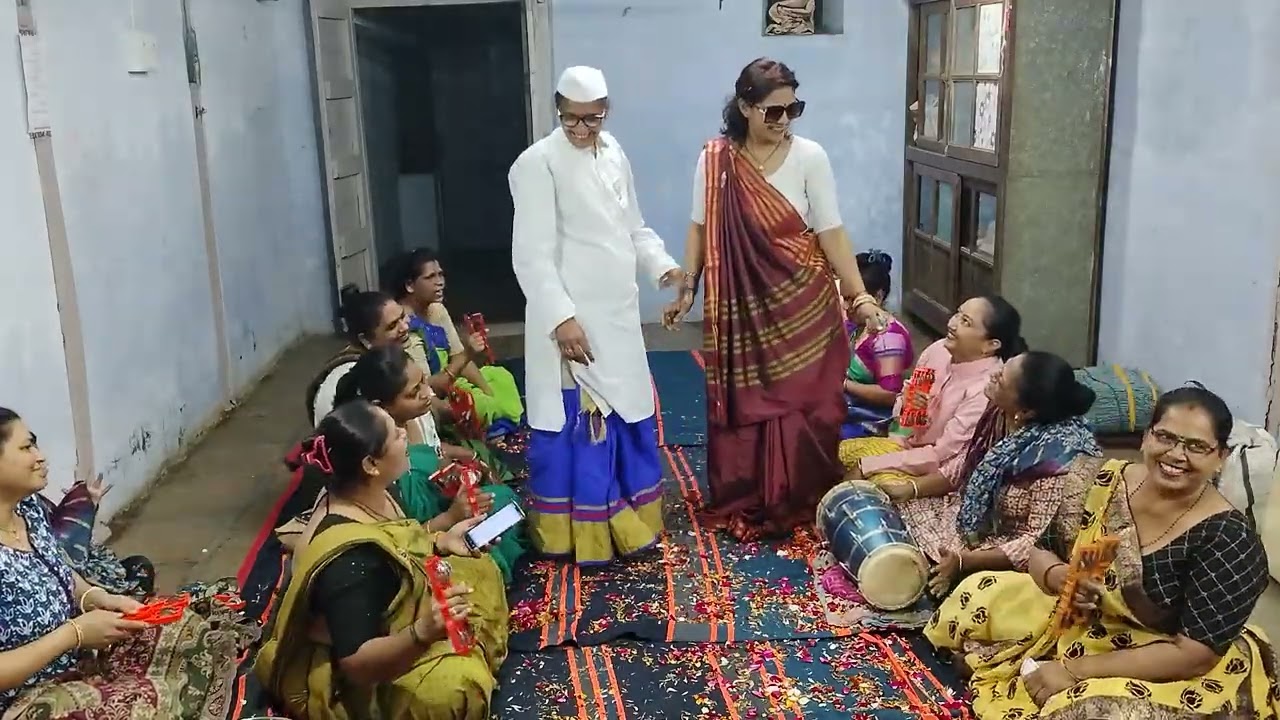 🙏 સરસ રમુજી ગીત છે 🌹કાના મારી સાસુ ટનાટન છે...લખેલુ છે )#satsang @geeta_patel930