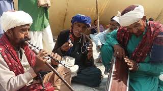 Sindhi folk flute music at Bhit shah Hederabad sindh pakisatan .by recording Parvez khan khuhawar