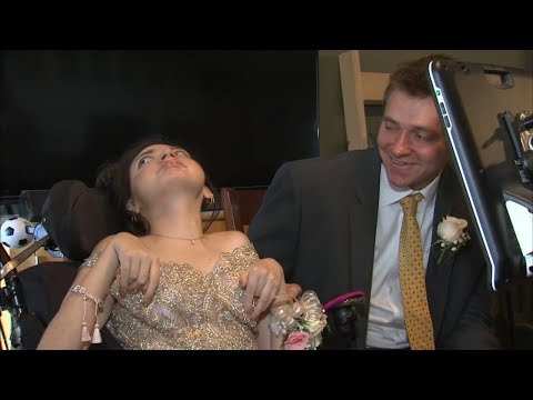 Crown Pointe teen with rare disease gets asked to prom