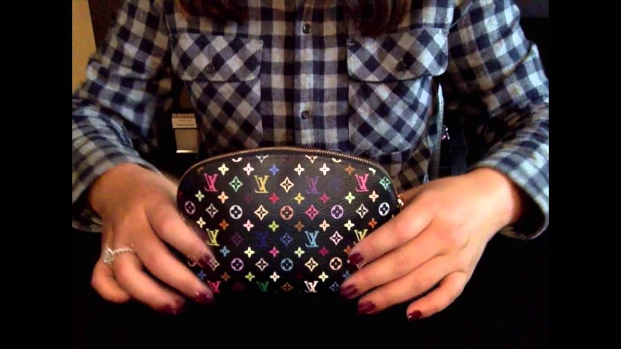 Louis Vuitton Toiletry 19 vs. Small Cosmetic Pouch - YouTube