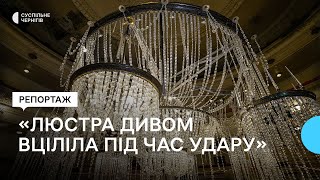 "Люстра дивом вціліла під час ракетного удару", - директор драмтеатру в Чернігові Сергій Мойсієнко