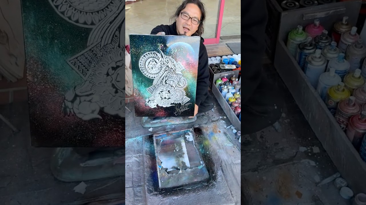 She asked them to spray paint this canvas.#スプレーアートエデン#スプレーアート