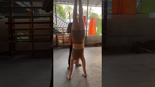 yoga handstand adjustments workshop #yogasuit #yogaasana #yogapose