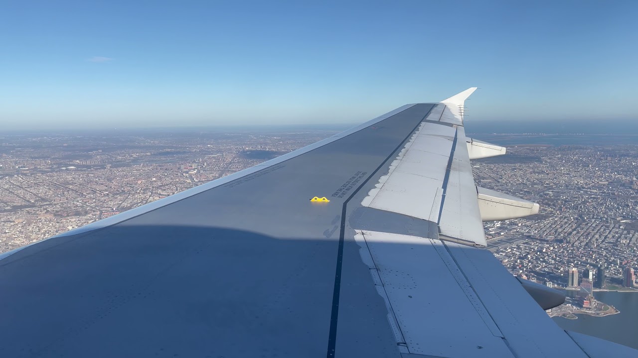 American Airlines Airbus A319 flight 2151 DCA-LGA