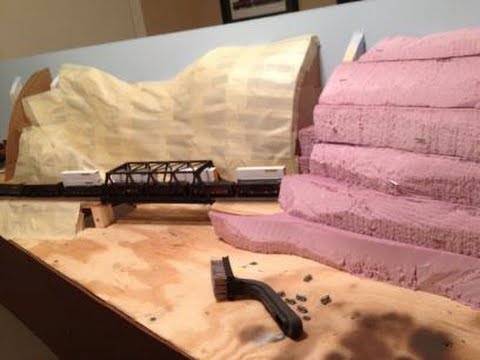 n scale mountains