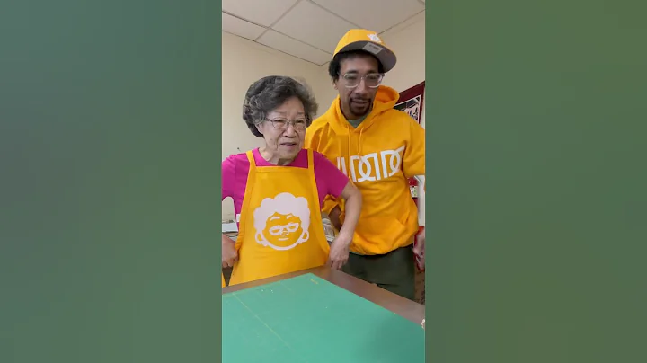 lemon pound cake loaf w/ nationwide shipping included….text 832 888 7859 to order