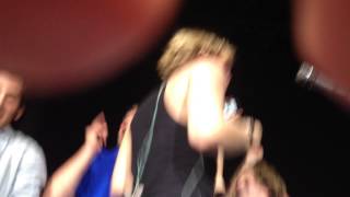 Cody Simpson live in Lisbon, Portugal - Leaving the stage