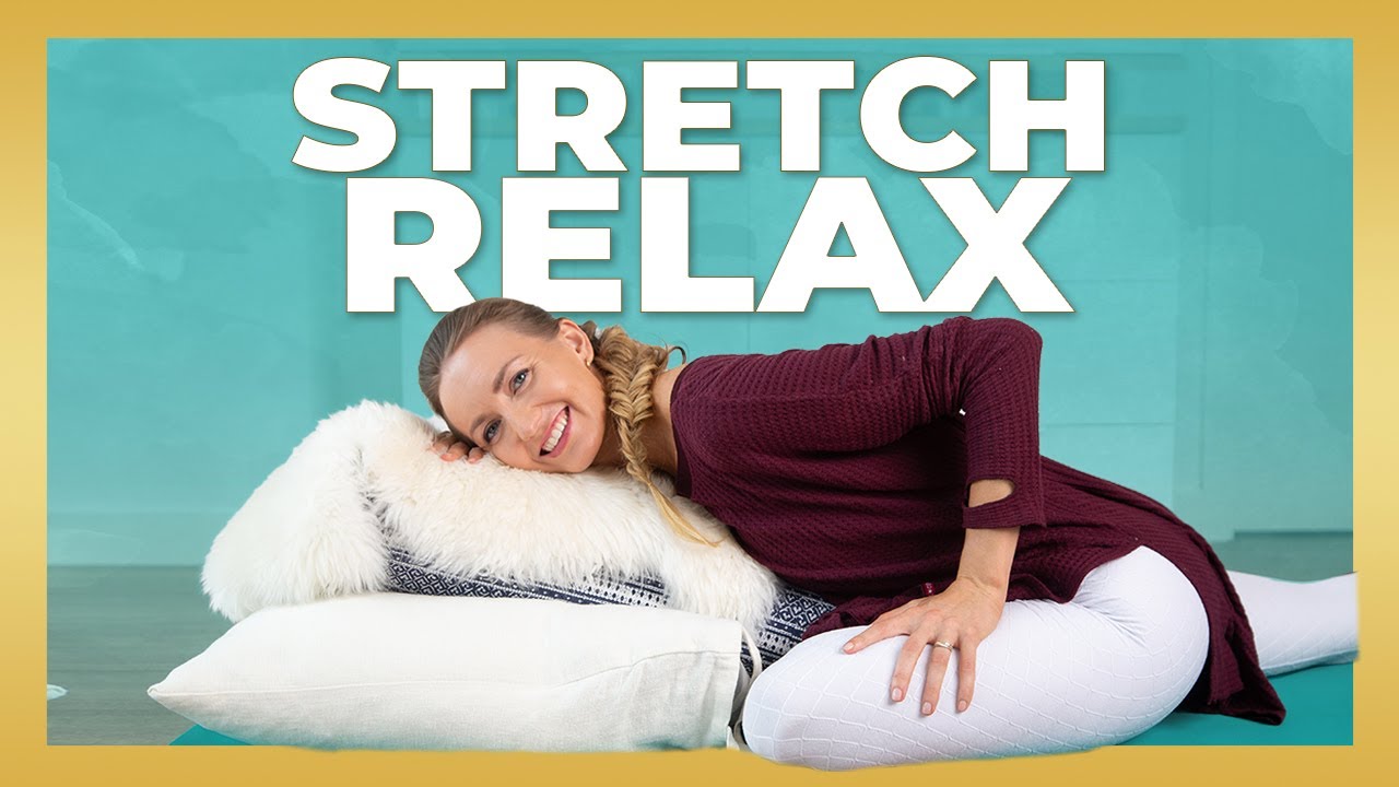 10 Min Beginner Morning Yin Yoga | STRETCH & RELAX - YouTube
