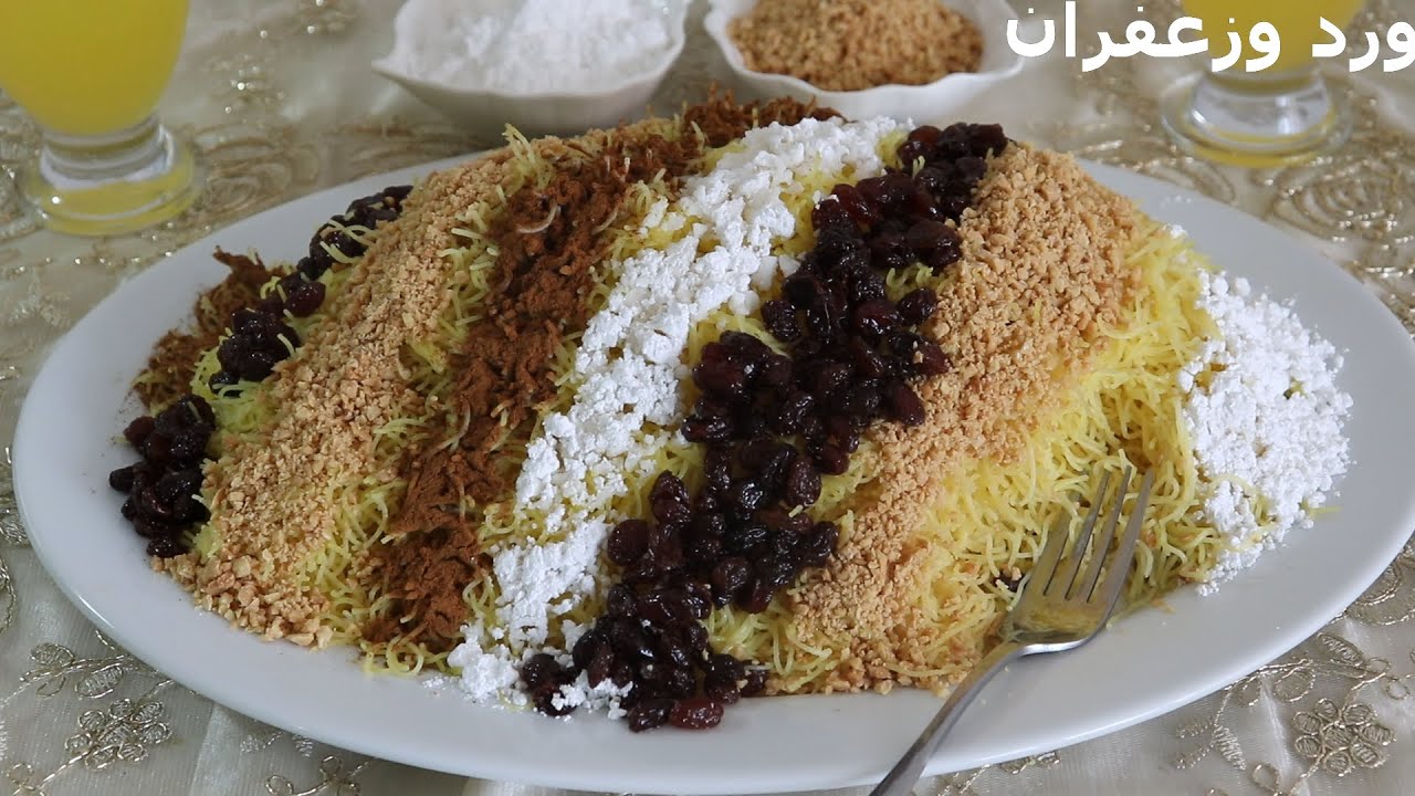 مكونين سرّيين الى ضفتوهم للسفة تخليو لي ذاقها يطلب السر رطبة لذيذة ومفروزة شعرة شعرة لا تفوتكم😉