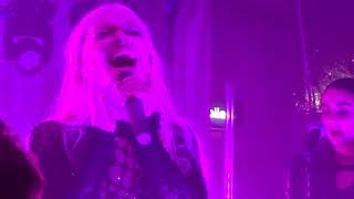 Alice Chater (@AliChater)-Pretty In Pink @thsndslnd, 15th Nov 2018 Resimi