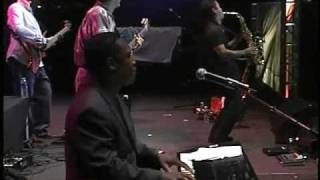 "The Closer I Get To You" - Peter White Live - Long Beach Jazz Festival 2004