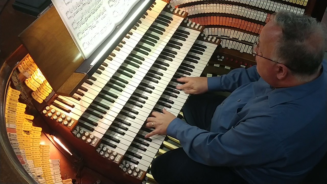 Brahms: Schmücke dich, o liebe Seele, Opus 122 No. 5 (West Point Cadet Chapel Organ)