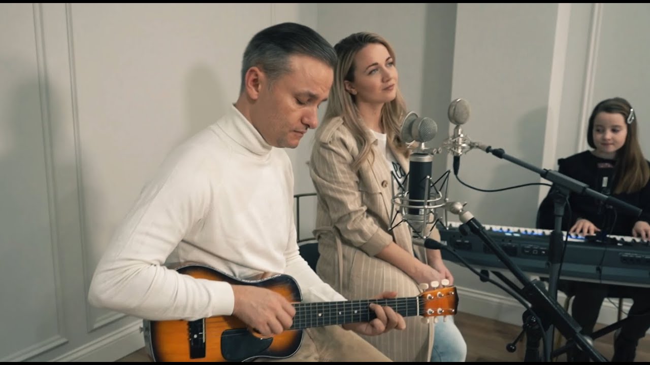 Alin si Emima Timofte - Nu-i loc mai sfant decat acela