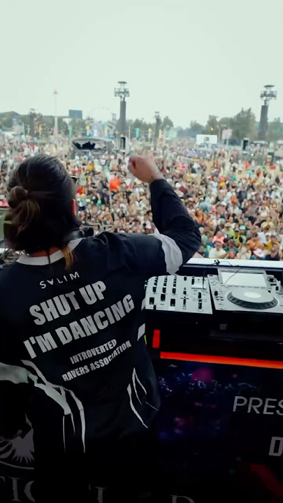 Hot from the main stage at EDC Mexico.. Alfred Beck with his new single with Gabo Giordan ‘Connect’