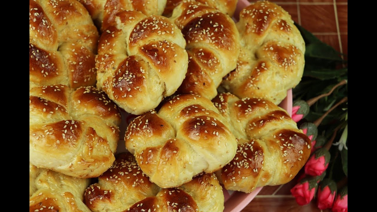 لفة الخميرة الأسفنجية بأسهل وأطيب طريقة بريوش او معروك طرية وبتدوب في الفم مع رباح ( الحلقة 522 )