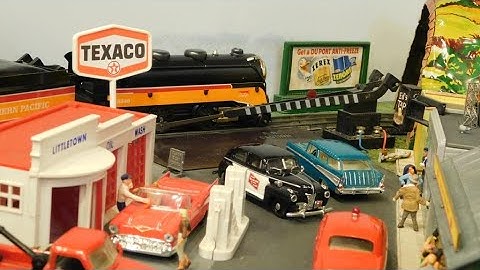 EoT Toy Train Layout Refurbishment. My O-27 3-Rail Layout being re-done Marx Lionel MTH K-Line Pt22