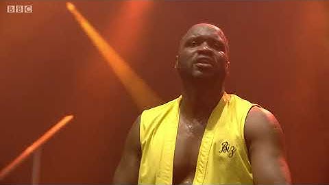 Lethal Bizzle - I Win feat. Skepta (Reading and Leeds 2017)