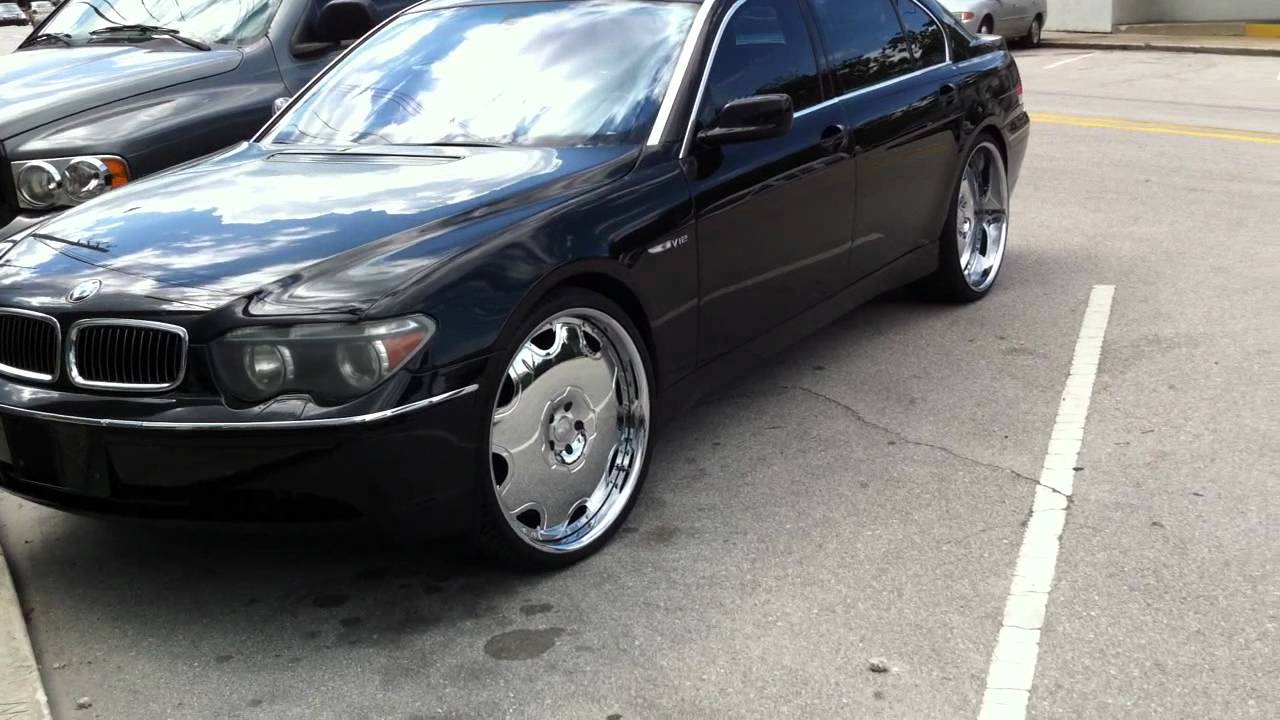 BMW 760 on 24" fogiatos - YouTube