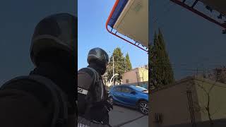 Anh chàng này đang chưa hiểu chuyện gì xảy ra xung quanh mình #sieuxe #shorts