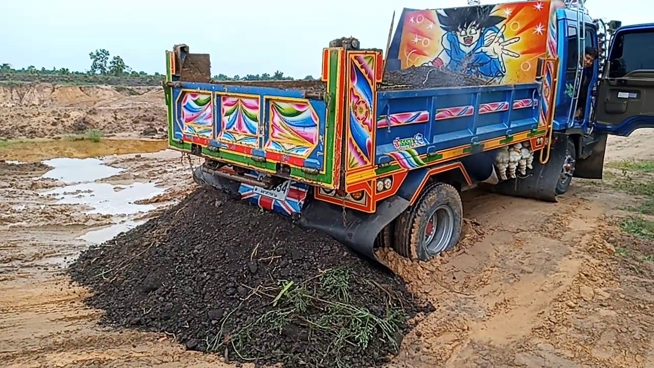 ไปไม่ทันไรติดซะแล้ว..เดก้าเสี่ยนุติดก่อนถึงที่เทหินคลุก