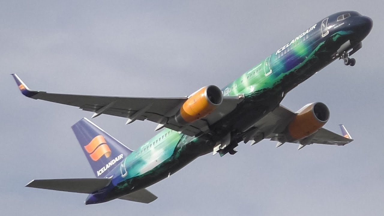 Icelandair "Hekla Aurora" Boeing 757-200 Landing and Takeoff at Edmonton Airport