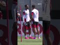 Nmecha und Tah üben Handshakes #shorts #sport1 #dfbteam #dfb #fußball