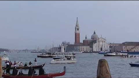 The Video of New Headway-Pre-Intermediate-Fourth Edition-Unit 04