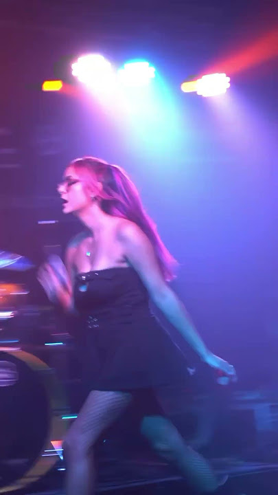 Studio Vs. Live vocals 🎤#livemusic #vocalist #originalmusic #concert #stillalive