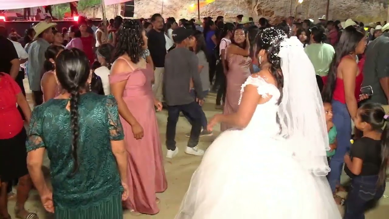 JOSÉ VICTOR & CLAUDIA BODA 3💕💖🌹💕