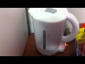 オーストラリアで購入したケトル お湯を沸かす Switch on a kettle and boil water