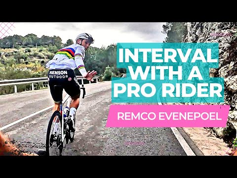 Video: Boy Wonder: Remco Evenepoel mwenye umri wa miaka 18 aangazia utukufu wa Grand Tour