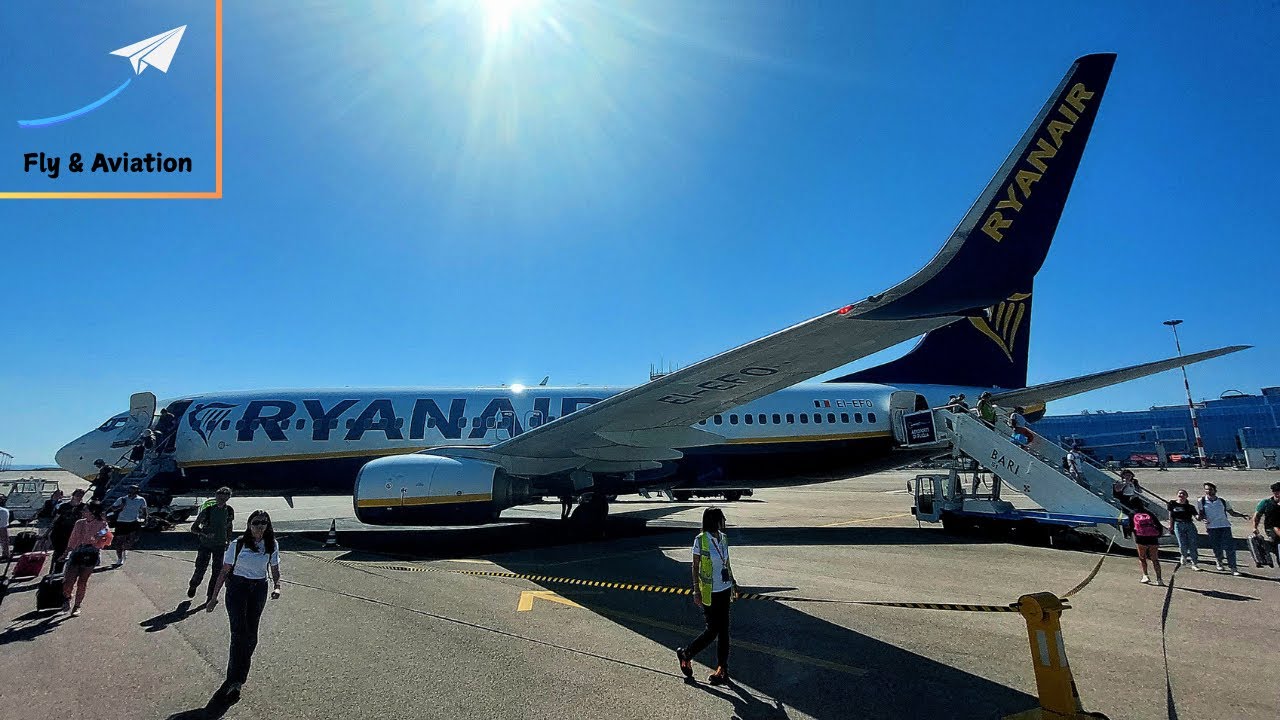 TRIP REPORT | Volume up! ;) | RYANAIR | Boeing 737-8AS | Verona to Bari