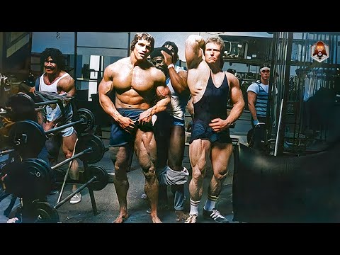 The 4 Ways to Train for a Golden Era Bodybuilder's X-Frame - Muscle &  Fitness