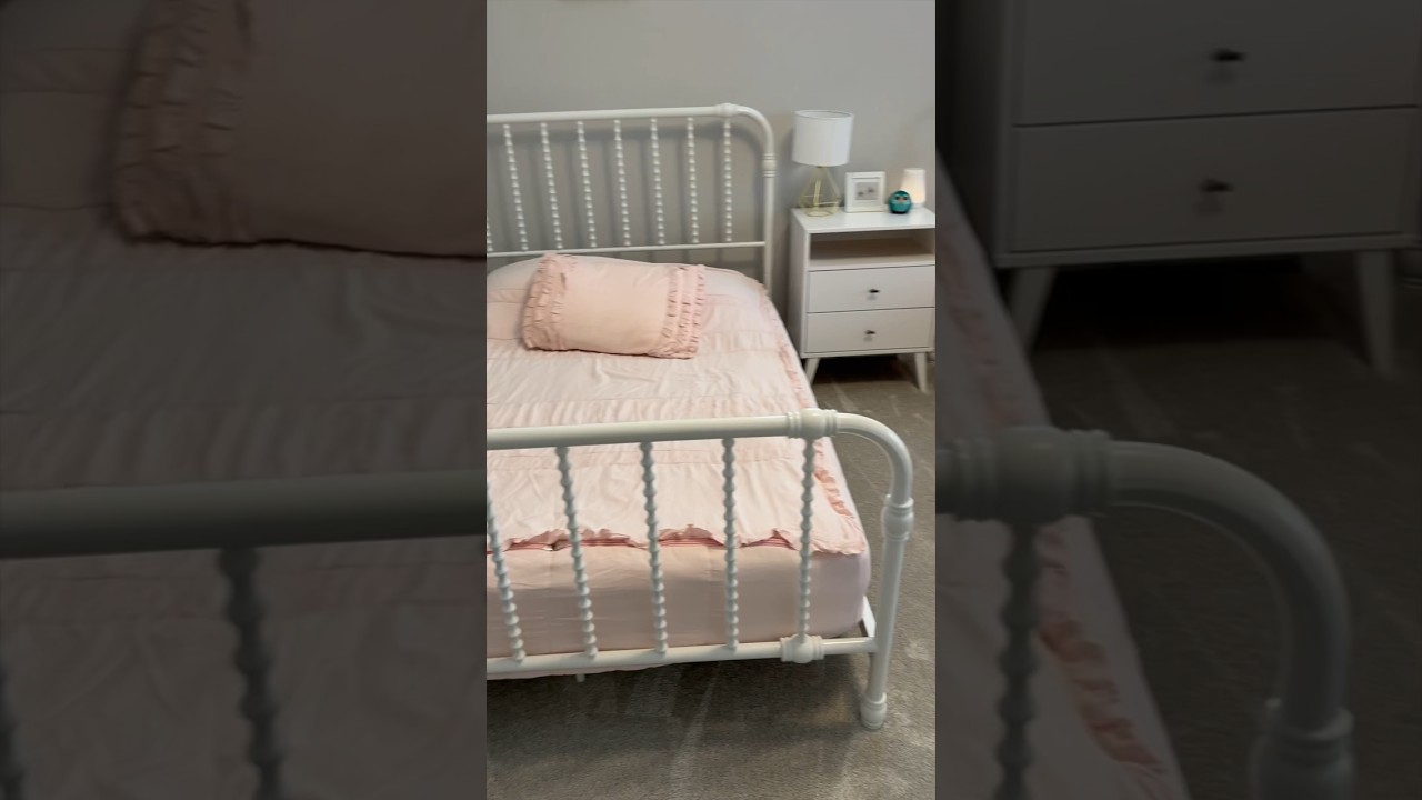 ROOM MAKEOVER | CLEAN WITH ME | ASMR CLEANING | GIRL ROOM MAKEOVER | JAMIE'S JOURNEY | ROOM TOUR