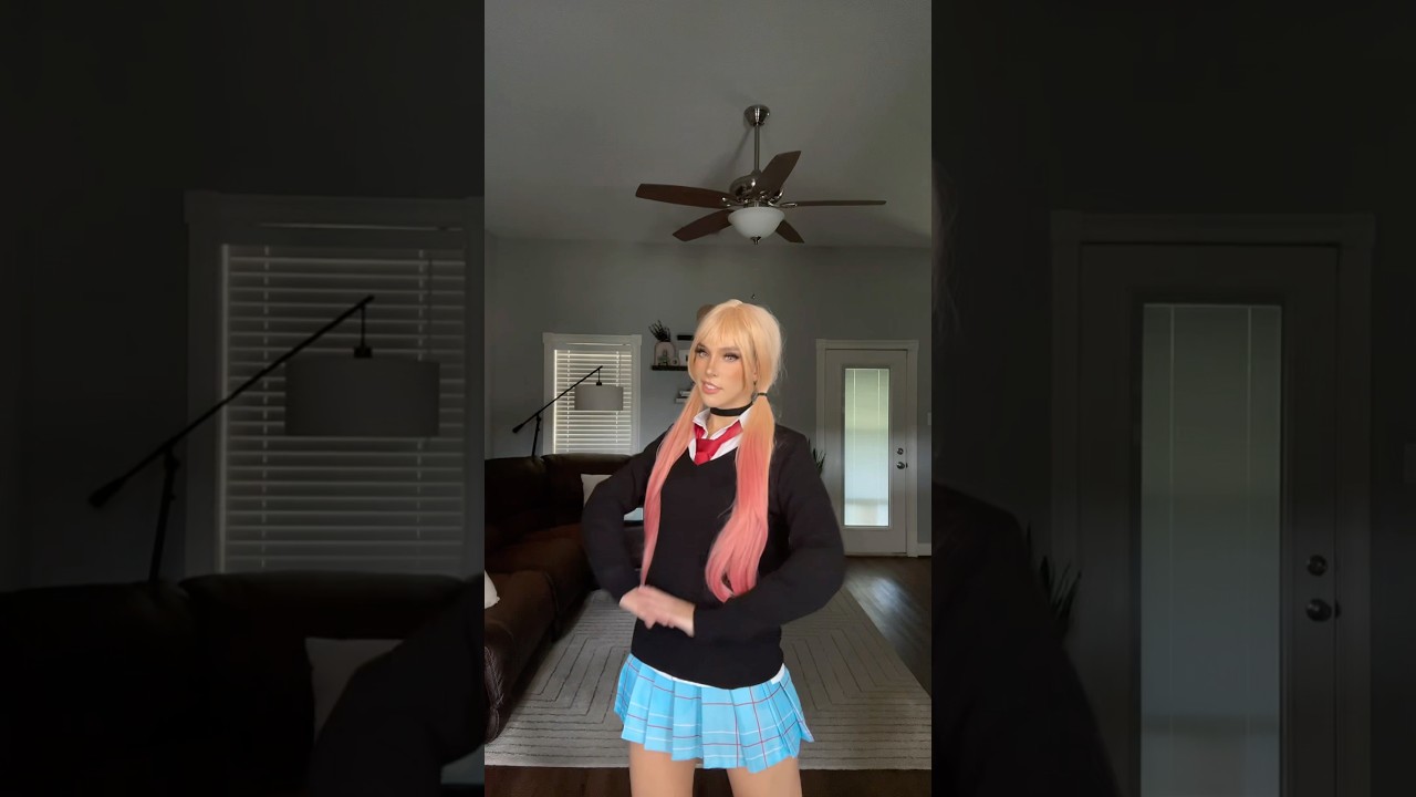 Run to me already! 💕🎀 #marincosplay #marinkitagawa #marinkitagawacosplay #mydressupdarling