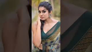 aunty showing back stunning look very pretty girl//#aunty_lover//