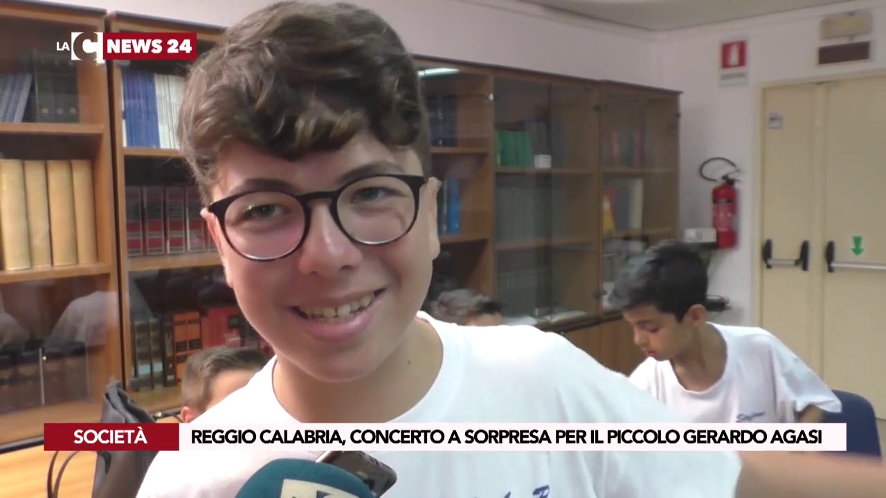 notizie del giorno Reggio Calabria, concerto a sorpresa per il piccolo Gerardo Agasi