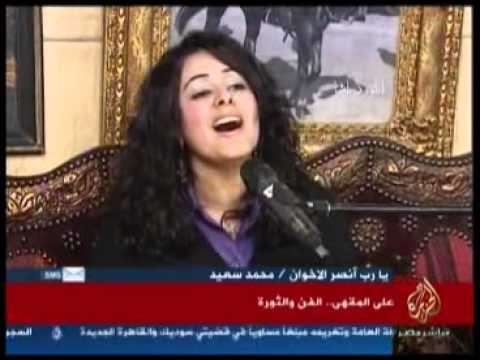 على المقهى.. الفن والثورة