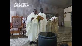 Rev. Fr Peter Adeyemi Baptizes 2025 Catechumens in Easter Vigil @ SS. Peter and Paul Catholic Church