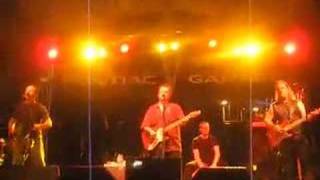 View Violent Femmes Live Performance of American Music from Baltimore Concert