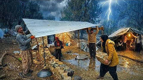 Nomadic Life: Nomadic Life Under Rain🌨️ | Nomadic Shelter Building in the Strom 🛖