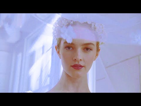 Melting Waltz   --   Abel Korzeniowski