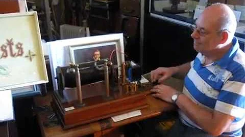 Spark Transmitter Demonstration by EI5EM