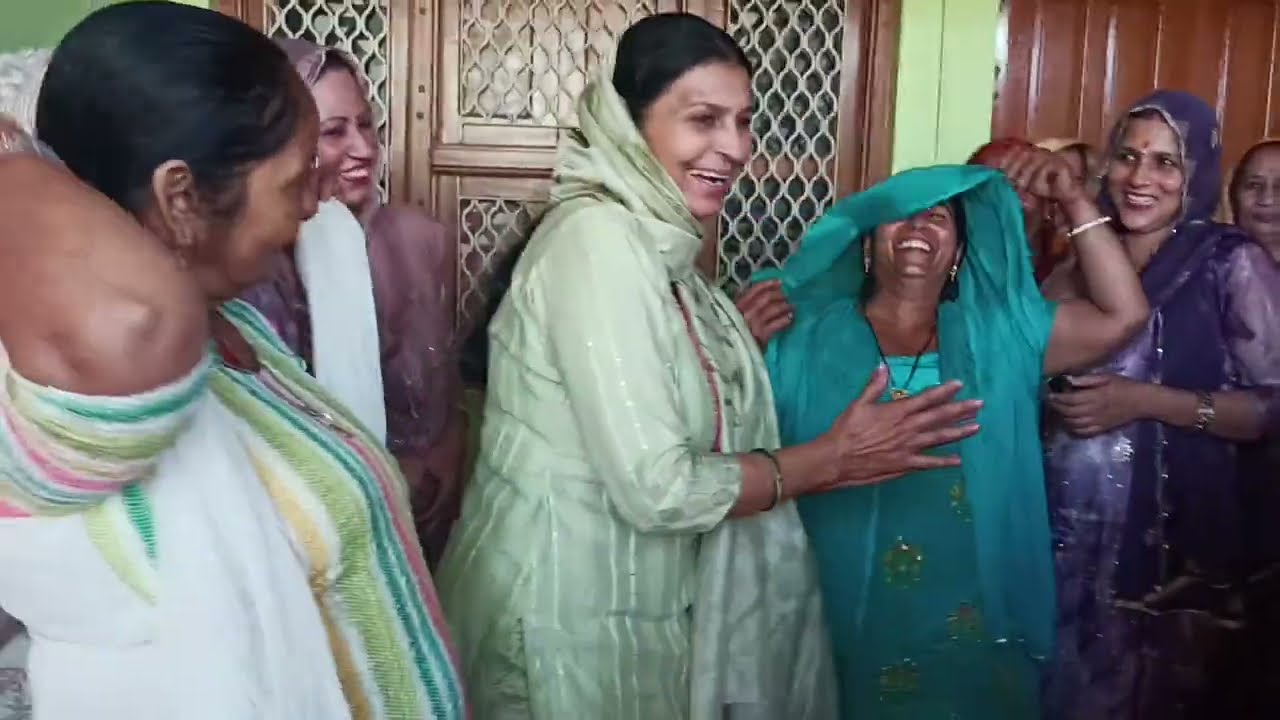 आज फिर देशलपुर में जमाया रंग 👏👏👏👏 वीडियो को लाइक शेयर करें 🙏 सुनीता मान मान M 8295264099