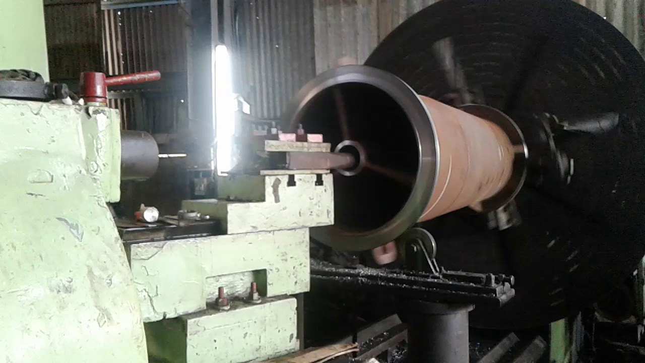 LATHE Machining operation