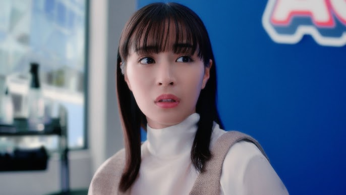 広瀬すず  パンチラ画像モーニング娘アイコラ画像 川口春奈、ゴロゴロ＆足バタバタが可愛い！まるで自宅のようにリラックス Qoo10「メガ割」新CM公開 - YouTube