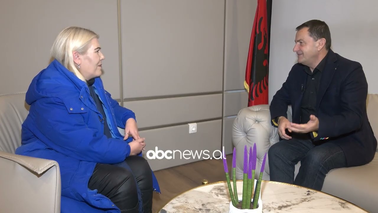 Gurët e shtëpisë time/ “Himarë, e bukur Himarë, mal përpjetë, e poshtë dallgë”!