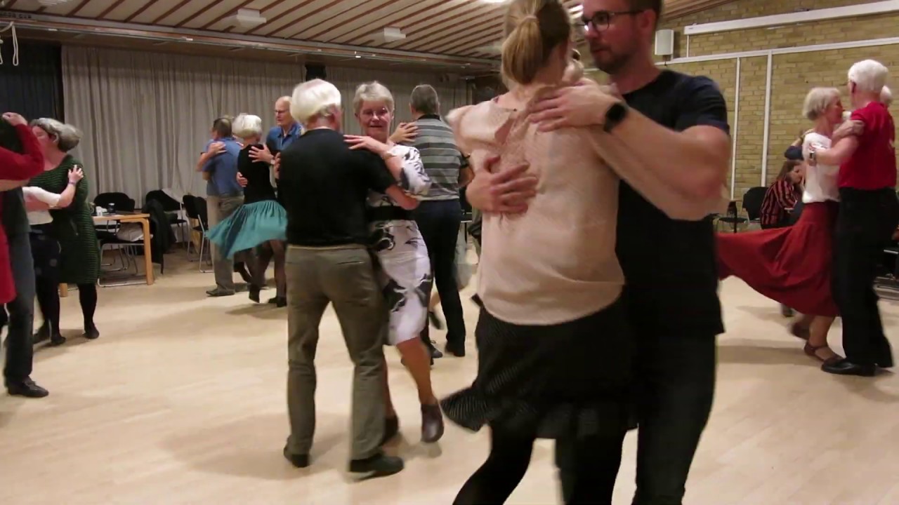 HEEBØL & VINTHERM / Trekantet sløjfe fra Thy (DK)