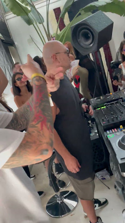 @marcocarolaofficial turning up the afterparty!