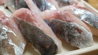 寿司ネタの切り方 １尾 形の統一性 片身をそのまま切る時 を検証 魚屋の技術 Youtube